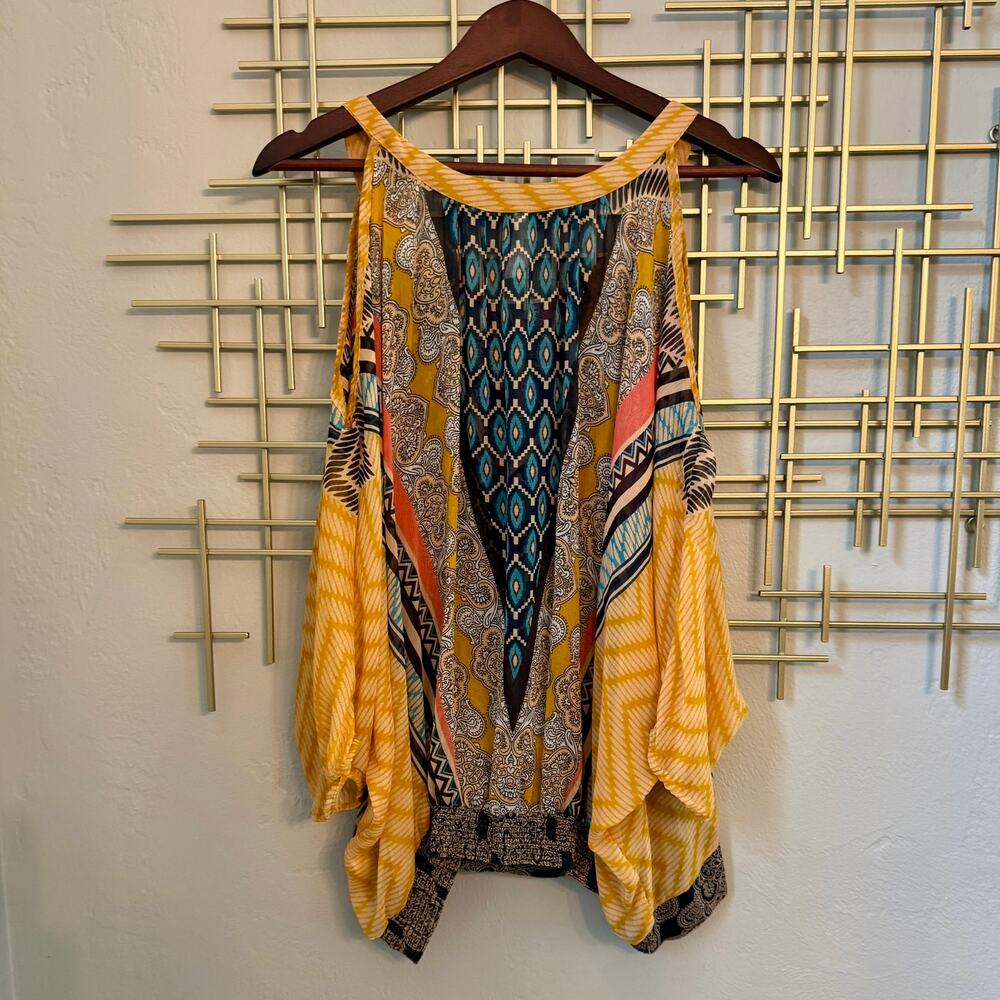 MYTH 2X Boho Cold Shoulder Batwing Tunic Top